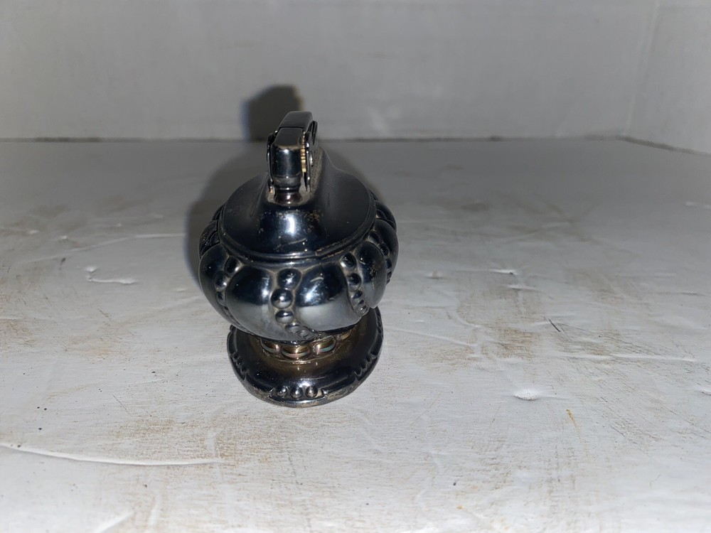 Vintage Ronson Crown Silver Plated Table Lighter