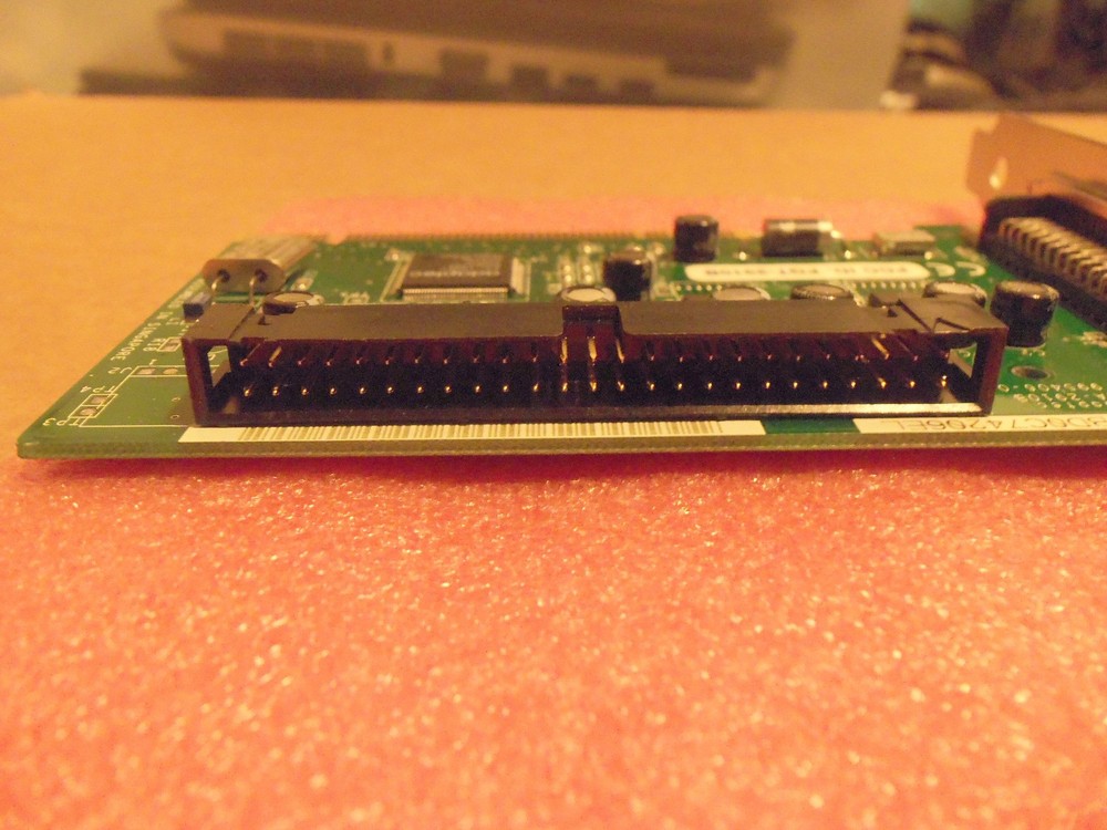 SCSI Controller PCI Adaptec AHA-2910B w/ Internal and External Connectors