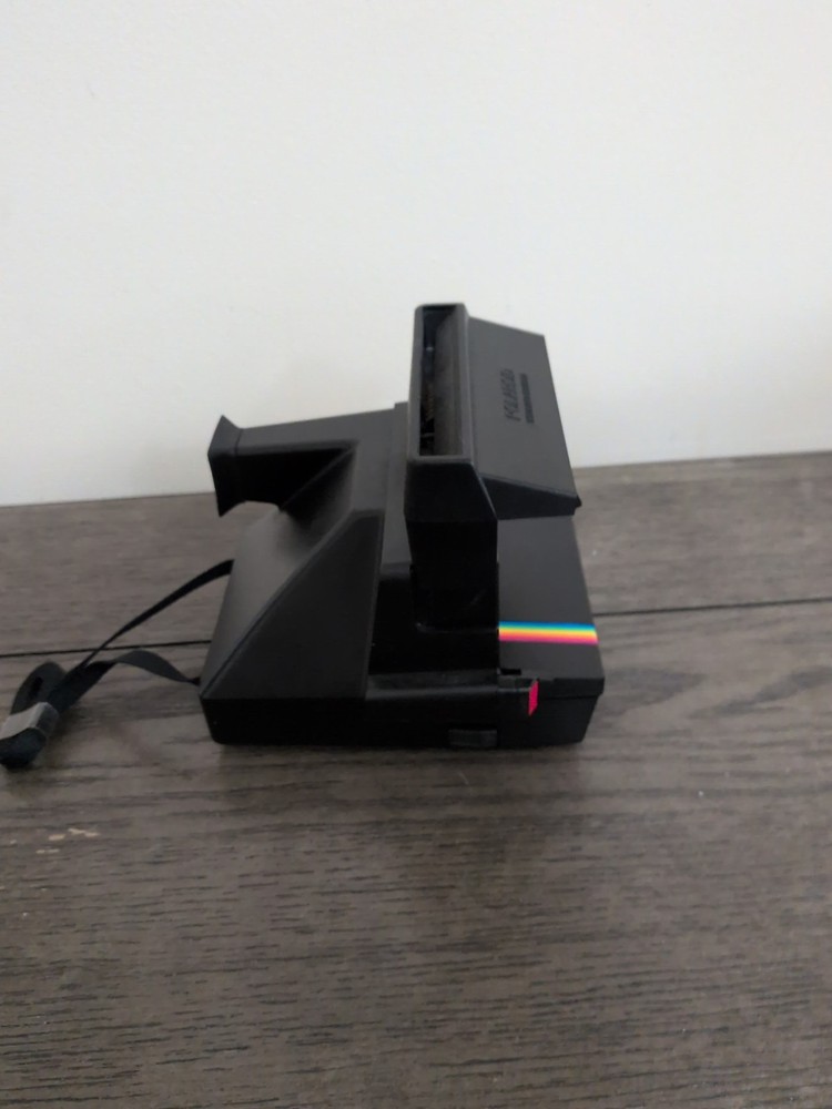 Polaroid One Step Flash 600 Instant Film Camera Built in Flash Strap - Tested