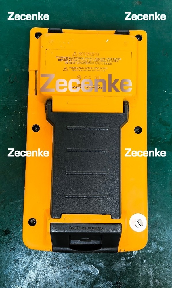 Fluke 743B Documenting Process Calibrator used