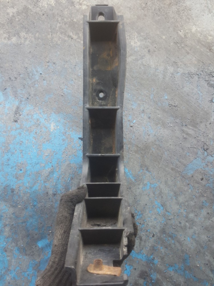 INTERNATIONAL PROSTAR Extender Fairing Bracket 3604619C6