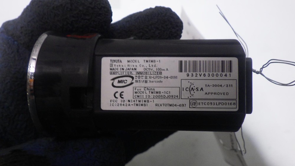 06 LEXUS IS350 Ignition push button start switch