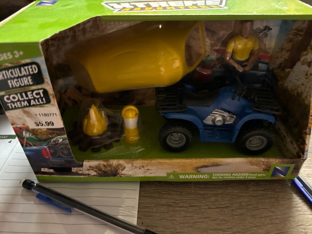XTREME ADVENTURE SET , NIB # B19
