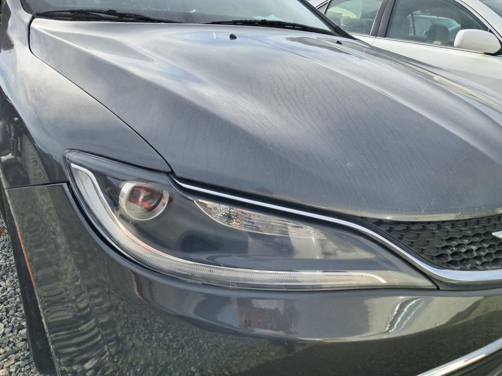 200 2015 Glove Box 4864827