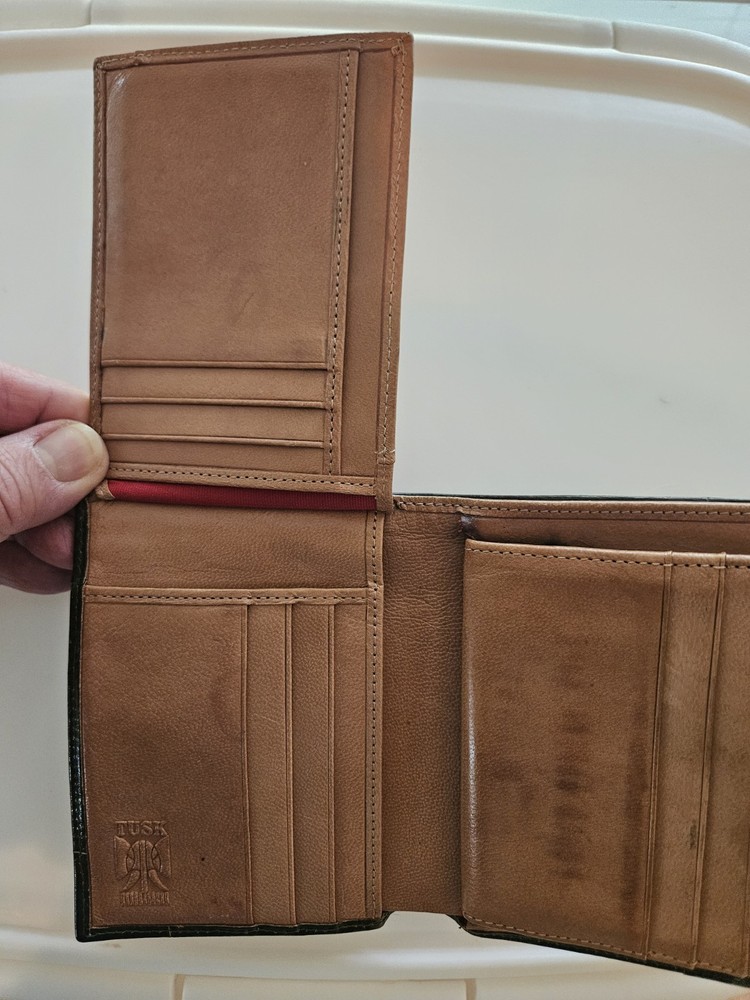 Tusk Women's Small Wallet