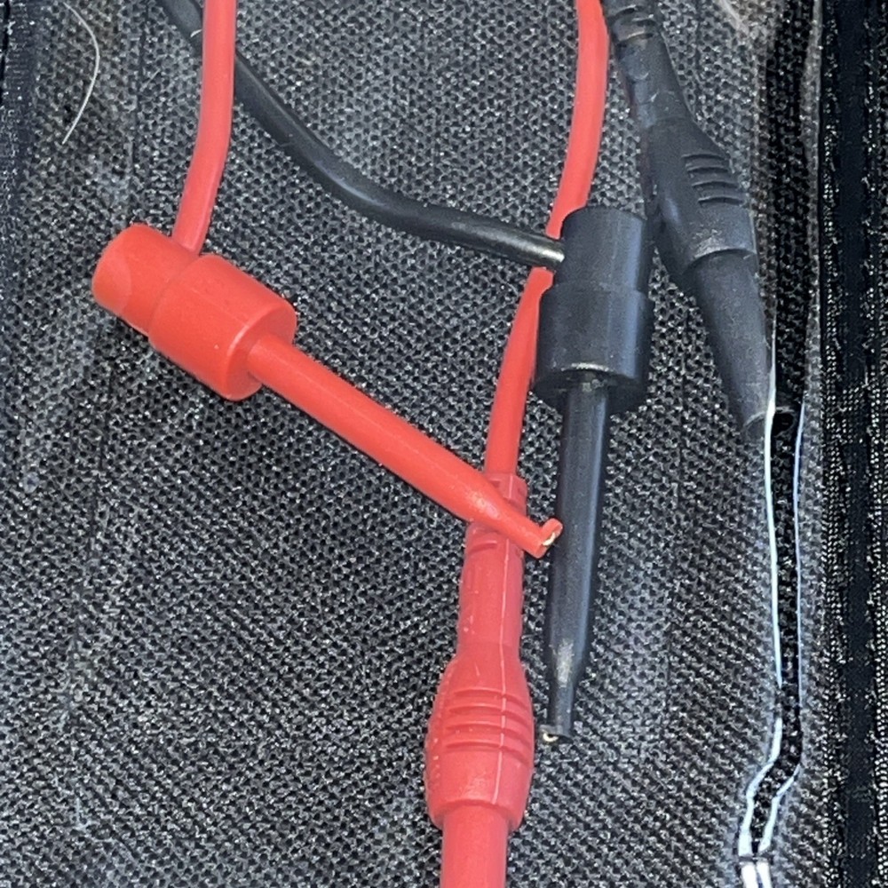 Extech Instruments TL809 Test Lead Kit Banana Plug Probes Mini-Hook Gently Used
