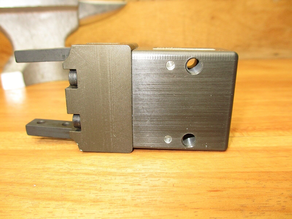 PHD GRB131-1-5401 *NEW* Gripper Pneumatic