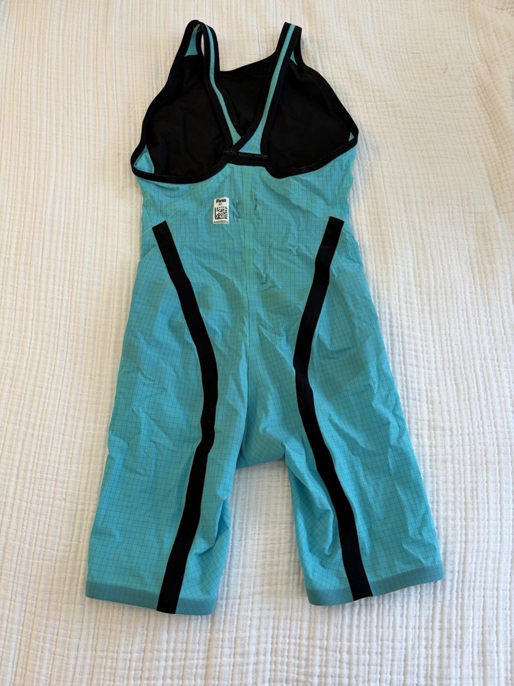 Arena Flex Closed Back Size 26