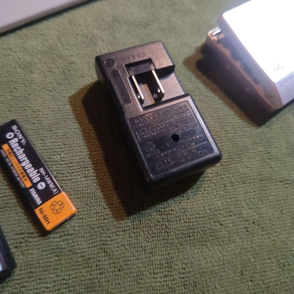 Sony MZ-E810SP MD WALKMAN MiniDisc player
