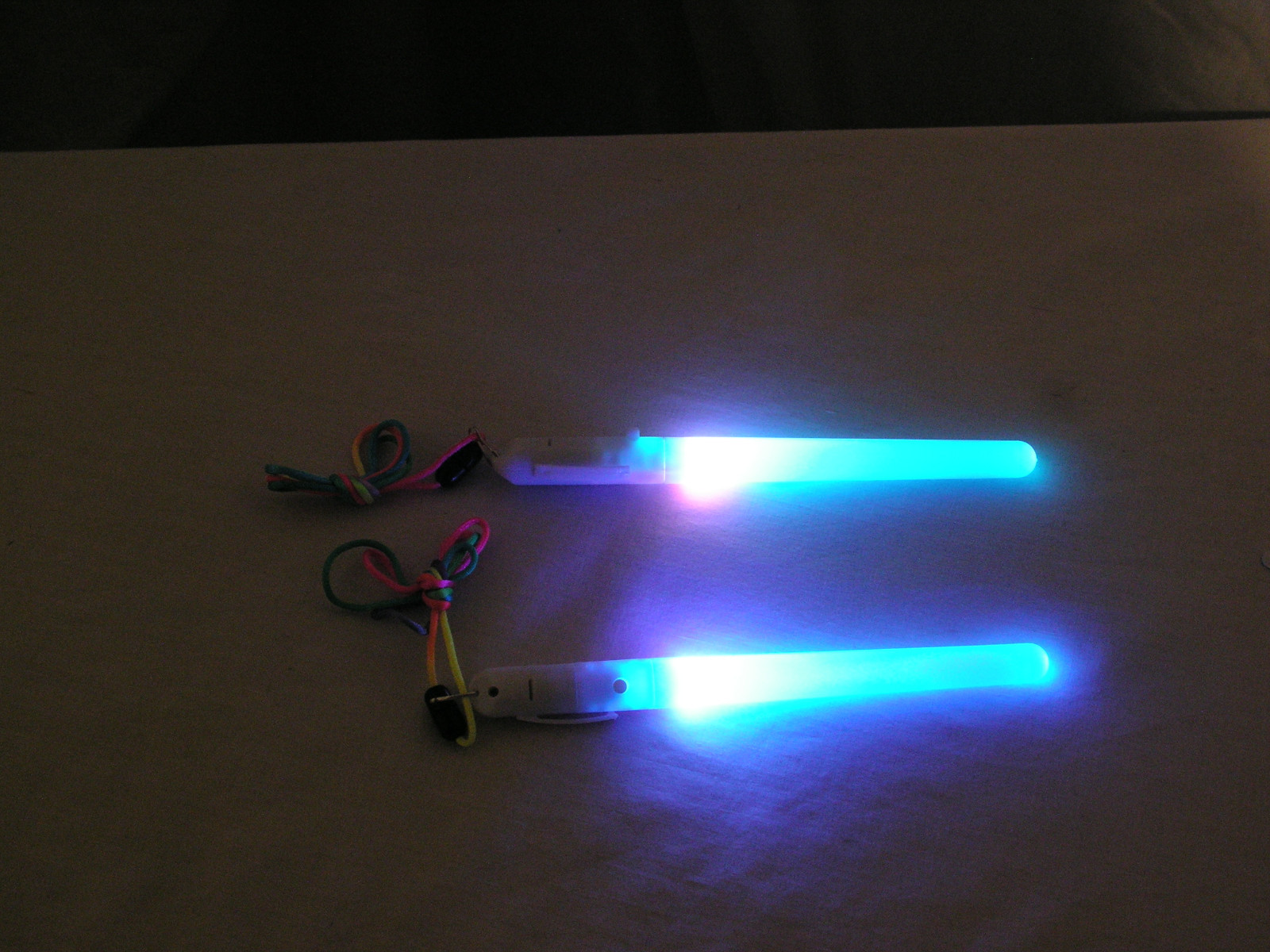 Pair LED Multi Colored 7 mode Poi Sticks  Wand Lightstick + Diffraction glasses!
