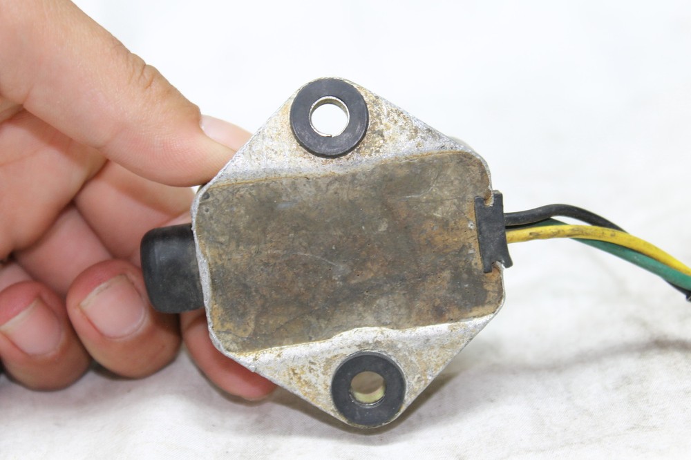1976 HONDA CB360 (HSRB27) VOLTAGE REGULATOR RECTIFIER
