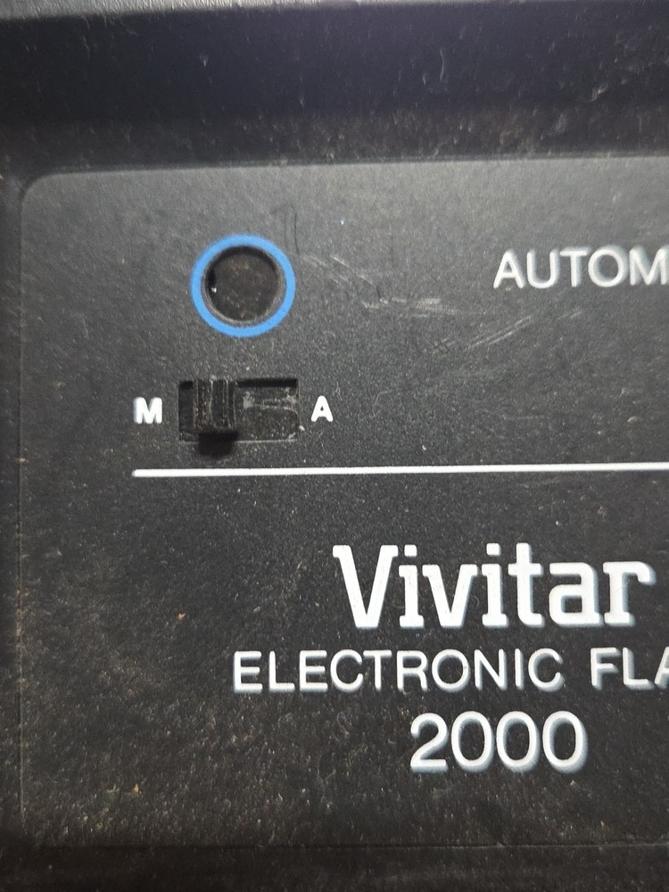 Vivitar Automatic Electronic Flash 2000 Camera Automatic Shoe Mount Universal