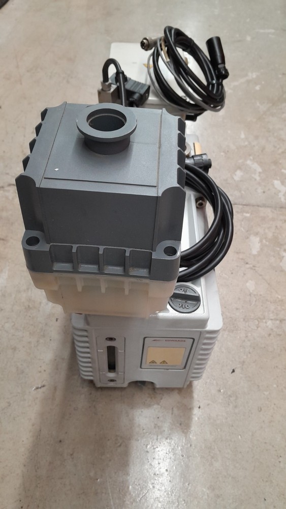 Edwards E2M30 Vacuum Pump