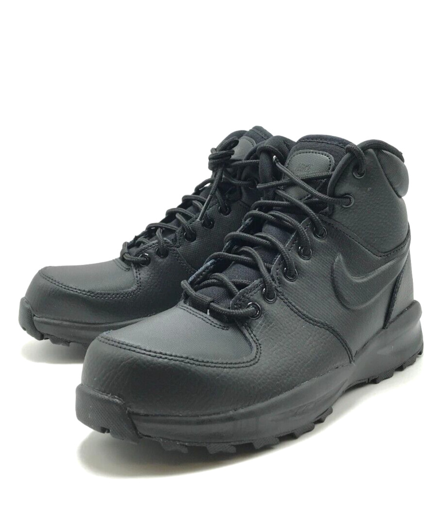 *NEW* Youth Grade-School Nike Manoa J Leather Boots Triple Black (BQ5372 001) 👍