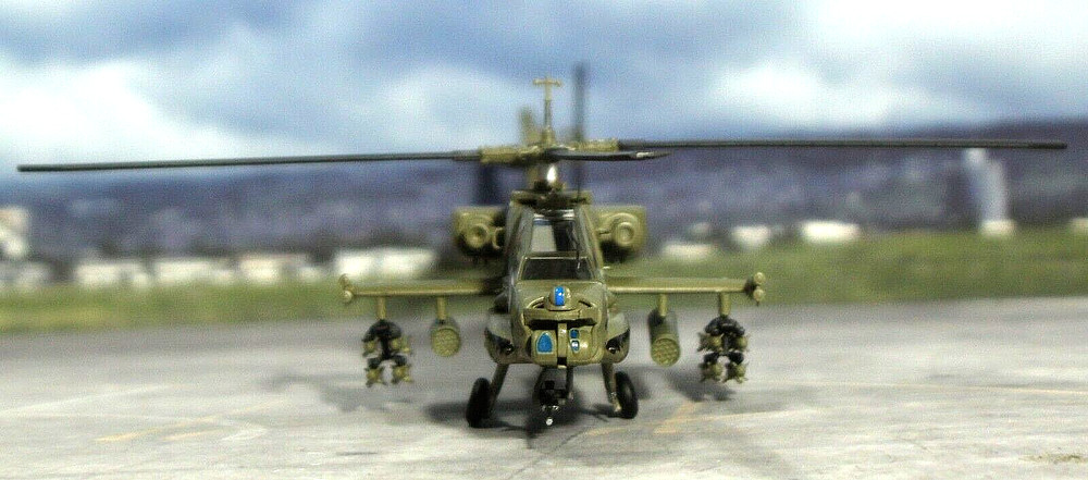 Easy Model Boeing AH-64A Apache U.S. Army 1:72 Scale