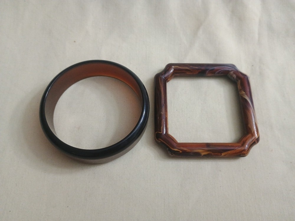 2 Brown Plastic Bangle Bracelets 1 Square/1 Round