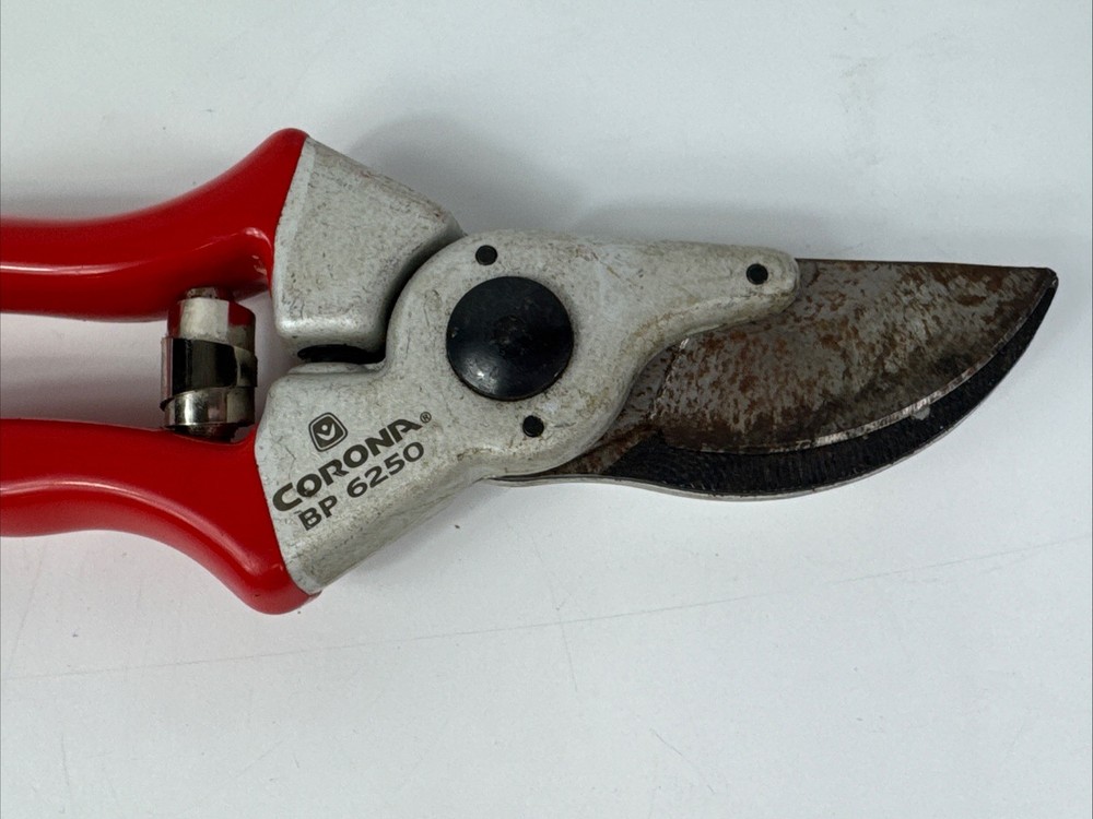 Corona BP6250 Bypass Pruner Used