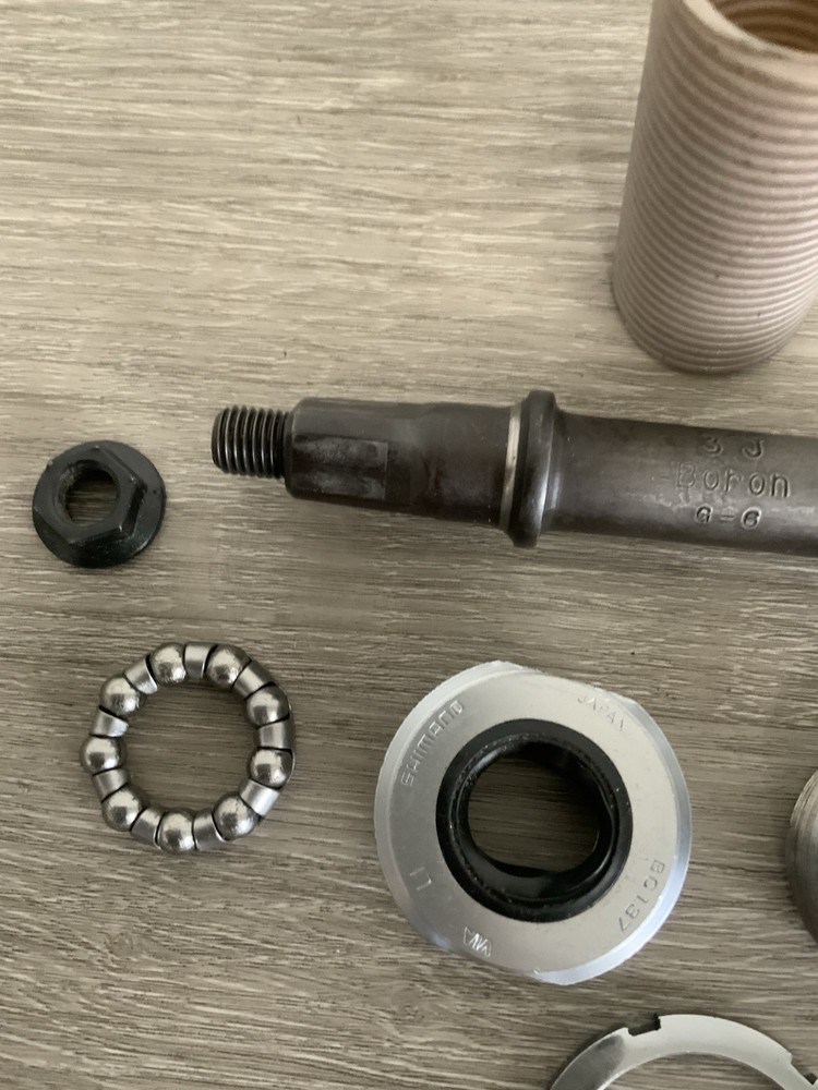 SHIMANO 600 BOTTOM BRACKET BRITISH THREADING 68-116 MM
