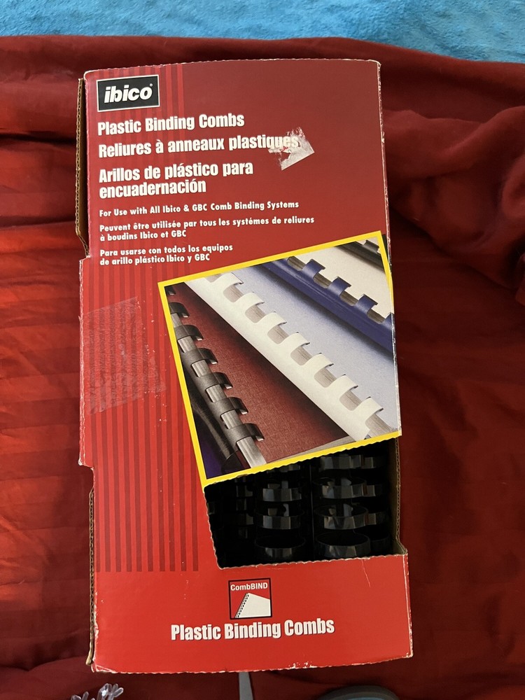 Plastic binding combs
