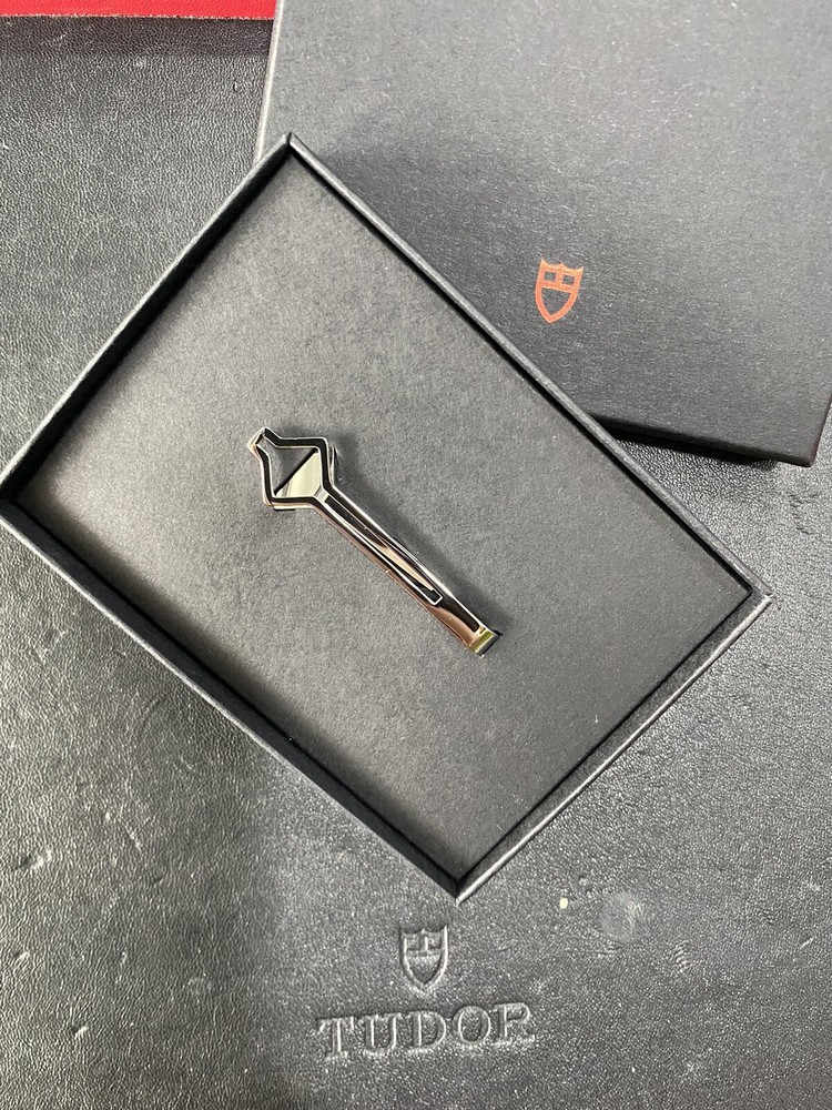 TUDOR Fermacravatta/tie clip