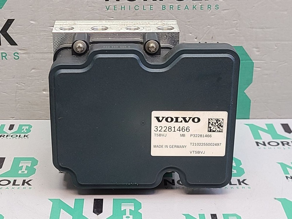 VOLVO XC40 ABS Pump Modulator Control Unit 32281466