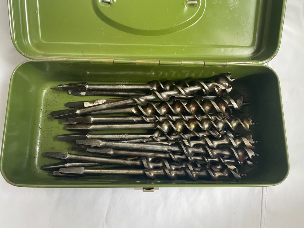 18 Piece Russell Jennings Auger Bit Set & Hand Drill