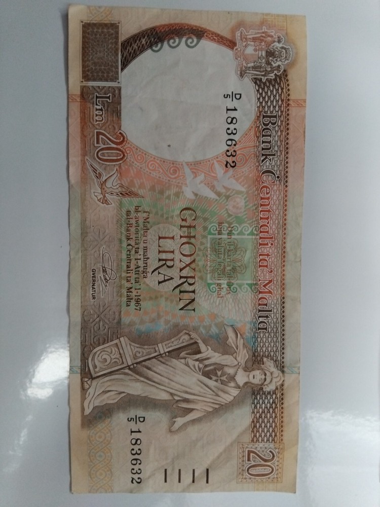 Maltese 20 Lira Bank Notes x4 consecutive unc