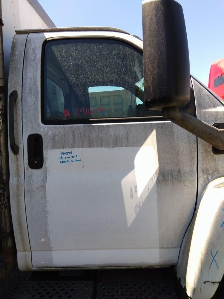 For 2007 GMC C7500 2003-2010 DOOR ASSEMBLY Right ,  MD