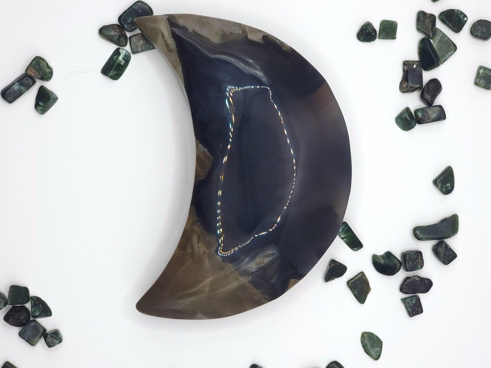 Volcano Agate Moon #3- UV Reactive- WYSIWYG
