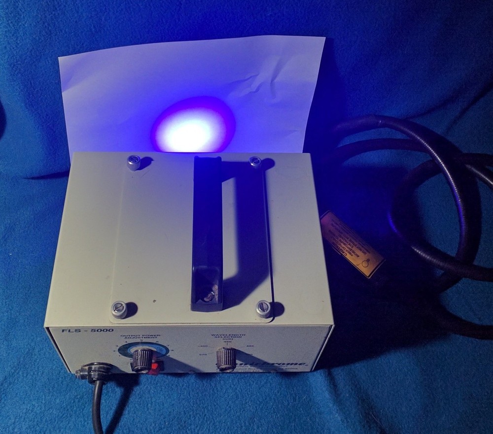 Omnichrome FLS 5000 Forensic Light Source Alternative Light Source