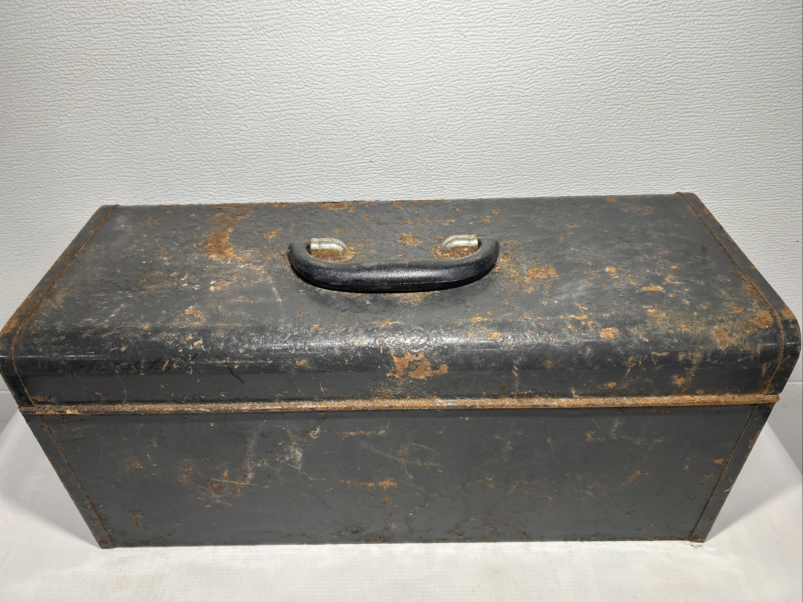 Vintage Sears Craftsman Gray Metal Tool Box Nice Patina 20”L x 8”W x 9"H w/Tray