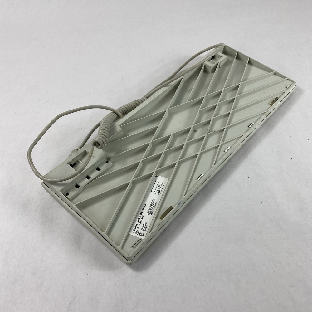 Zenith Data Systems E05009001 163-0098-01-00 Keyboard
