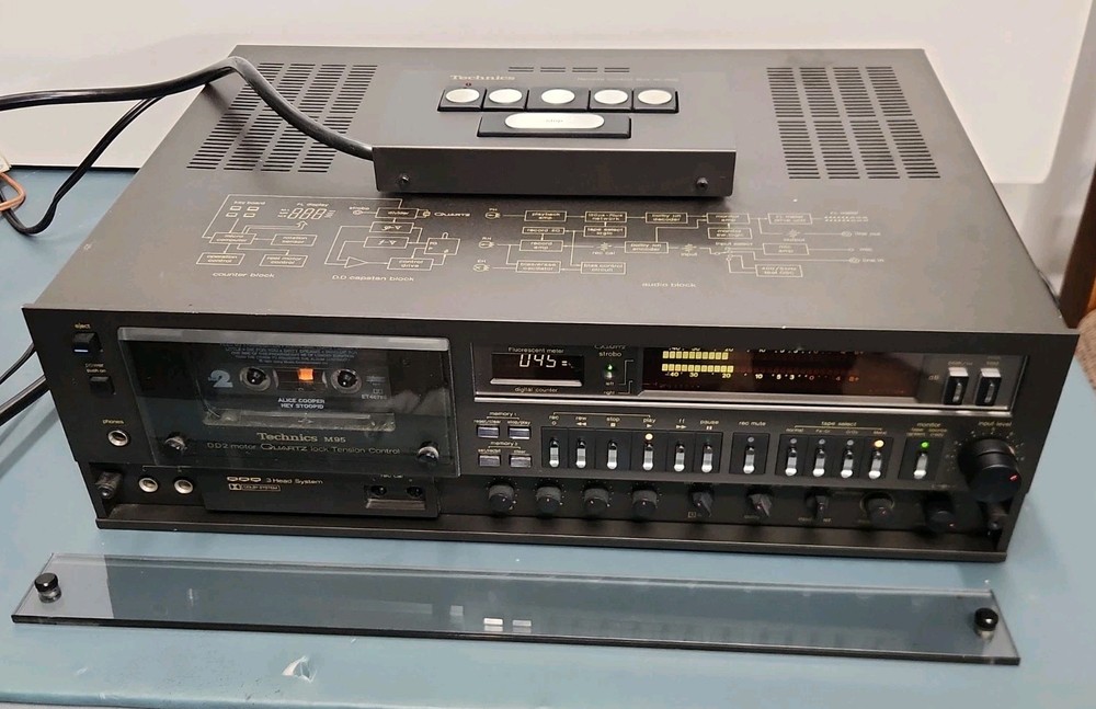 Technics RA-M95 cassette deck RP-9690  BOTH WORK LAZY DOOR OPEN. READ DESCRIPTIO