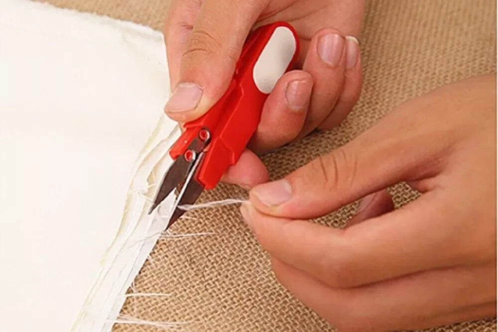 4-Piece Precision Embroidery Sewing Snips - Thread Cutter Scissors, Yarn Nippers
