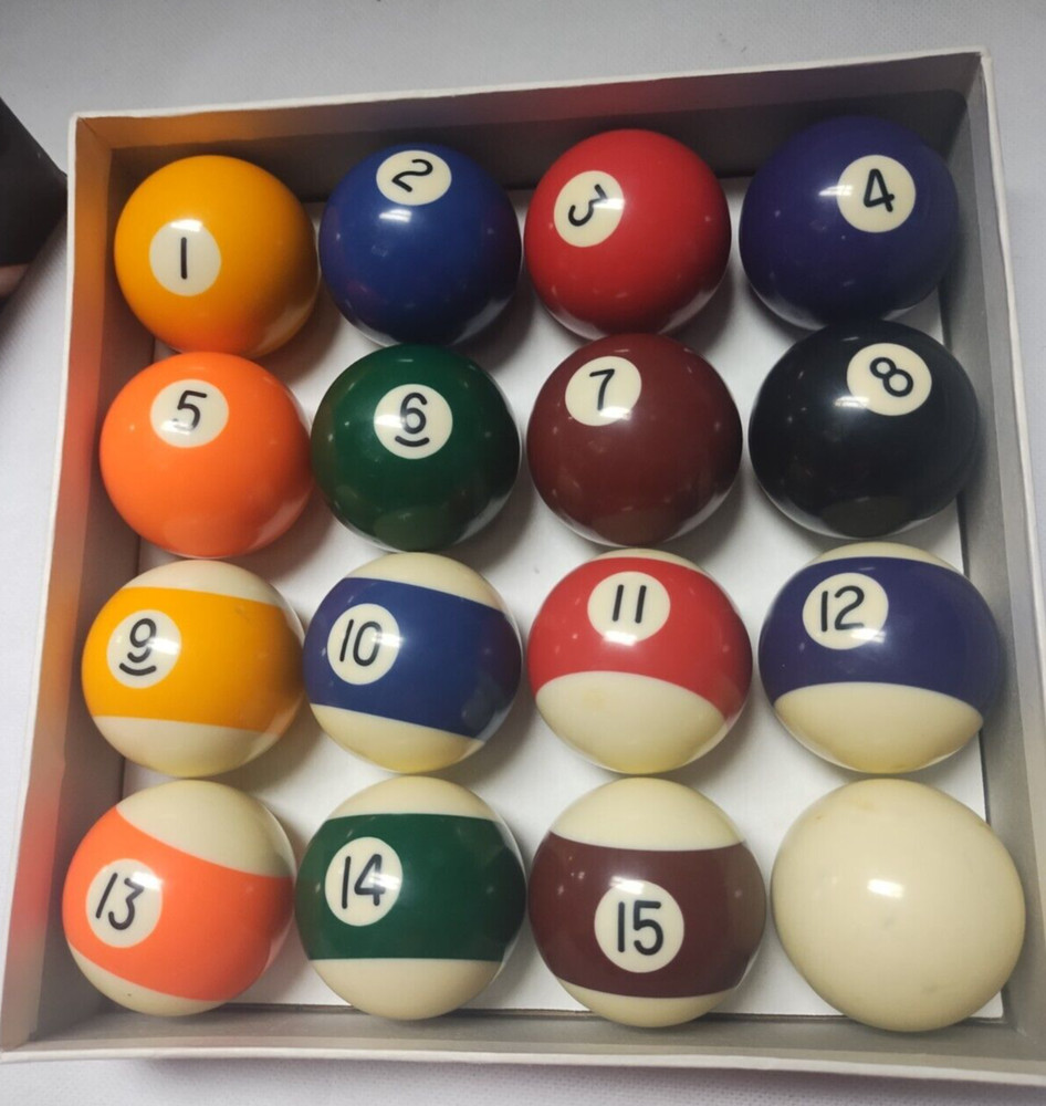Crest Professional Billard Ball Set