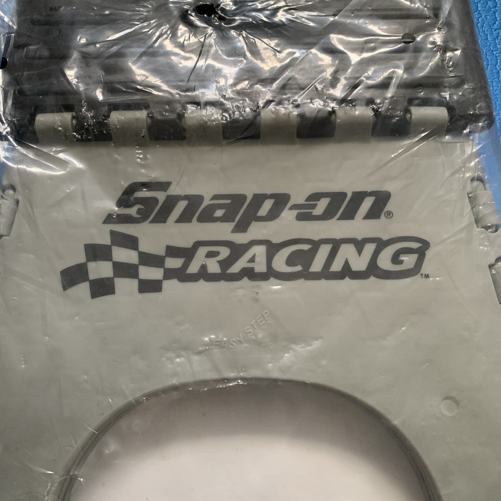 Snap On racing Folding Step / Stool grey & black