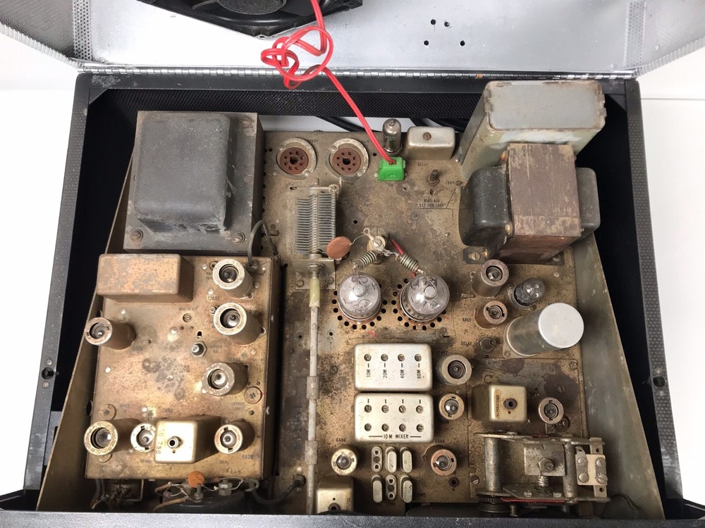 Hallicrafters HT-32B Transmitter