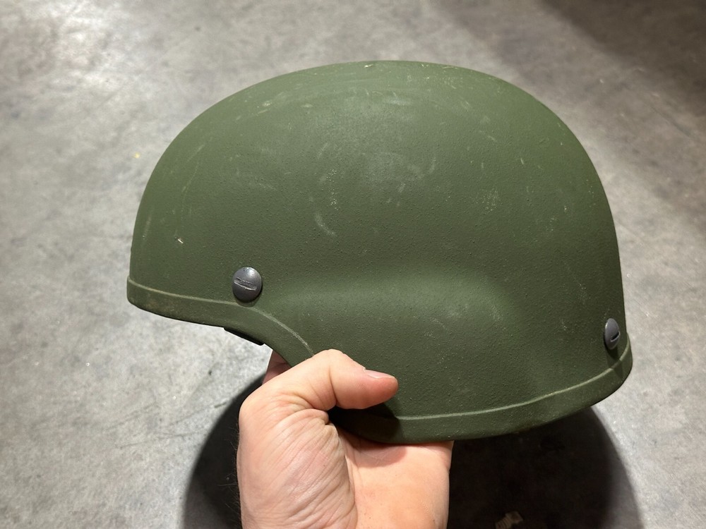 Medium - US Military Advanced Combat Helmet ACH / MICH Size M