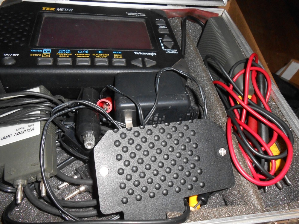 tek true rms multimeter /scope with extras thm565