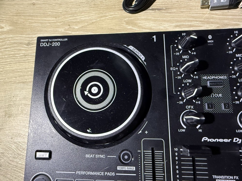 Pioneer DDJ-200 Smart DJ Controller W/ Cable