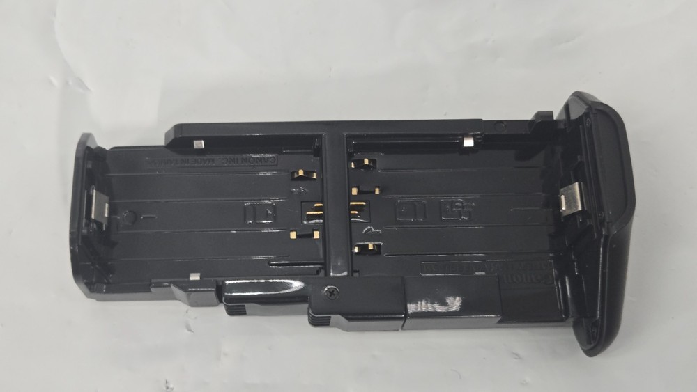 DSTE Battery Grip For Canon EOS 70D 80D Only BG-E14 replacement vg+