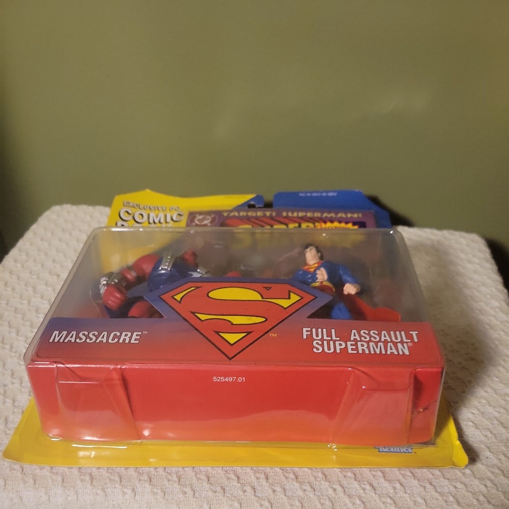 1995 Kenner Full Assault Superman vs Massacre Action Figure Set w/ comic NIB