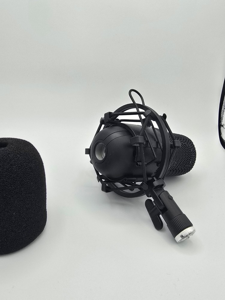 HyperX SoloCast Compact And Flexible Plug & Play USB Microphone Bundle