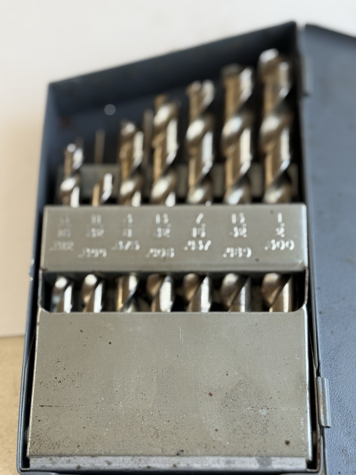 Vintage Drill Bit Holder HUOT 1/16 To 1/2 By 1/32 with assorted bits / used