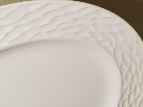 Donna Karan DEVORE White Dinnerware by Lenox ~ 16" Oval Serving Platter NEW