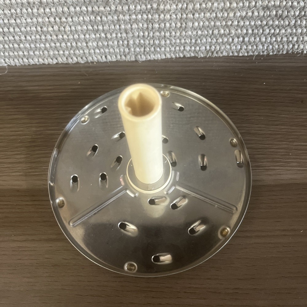 Cuisinart Food Processor DLC-8 Part Medium Shredding Disc With Stem