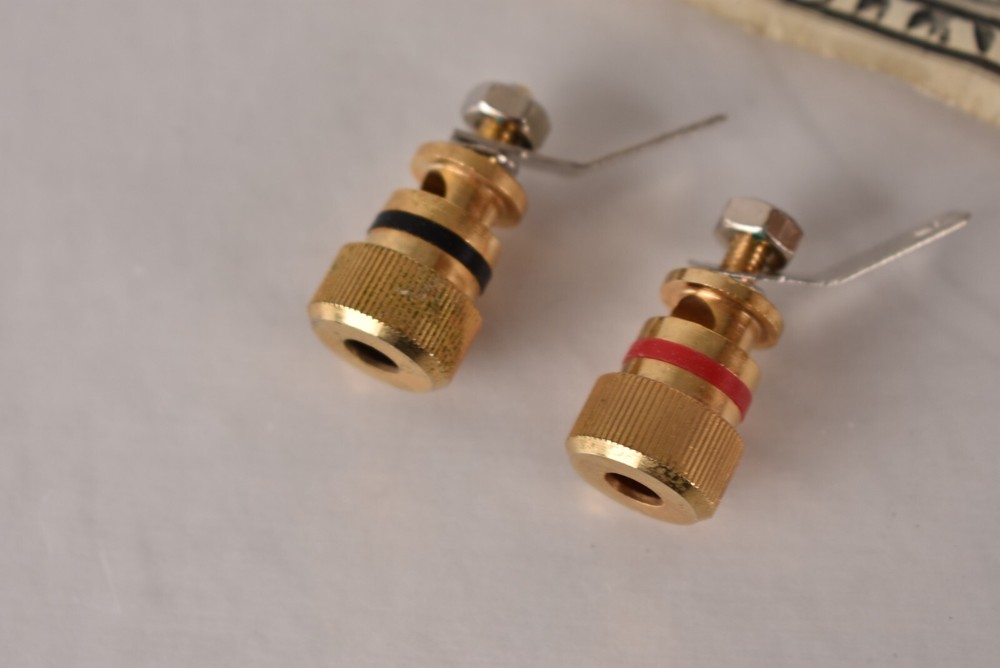 Single Boston Acoustics Binding Terminal Post (Red or Black)