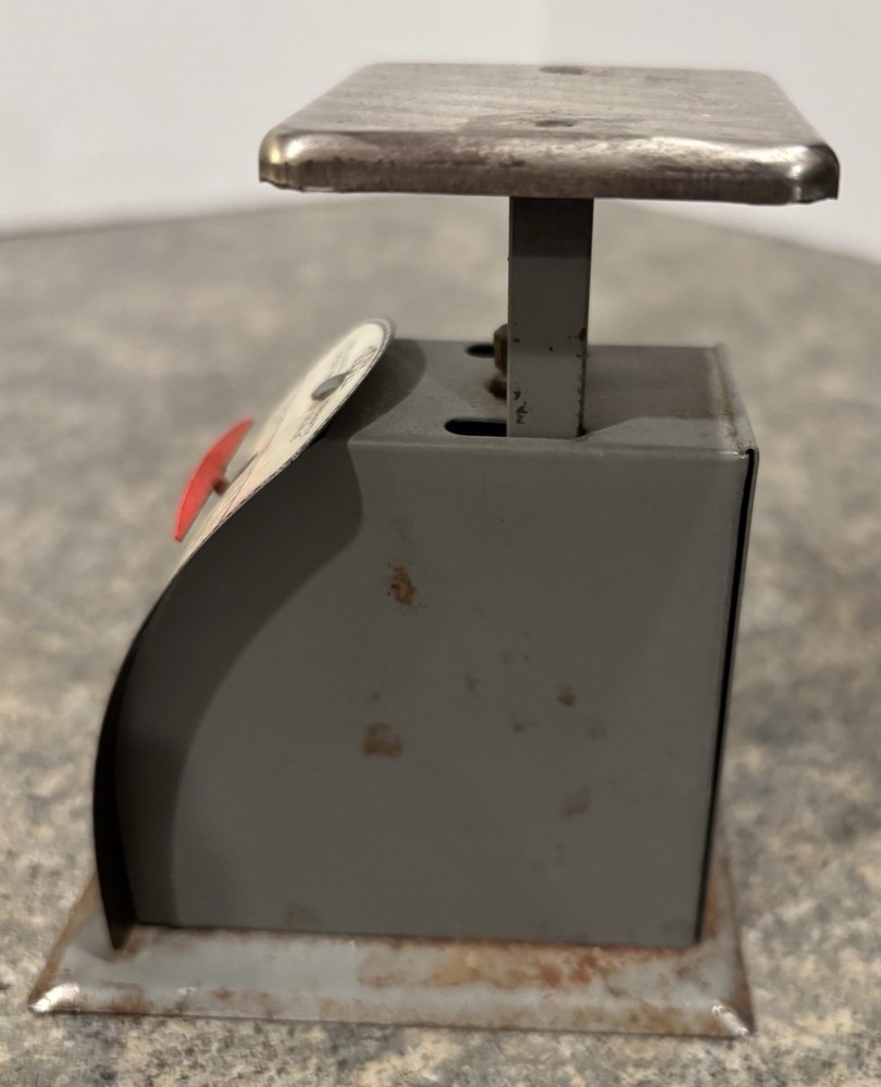 Vintage Deluxe Thrifty Postal Scale