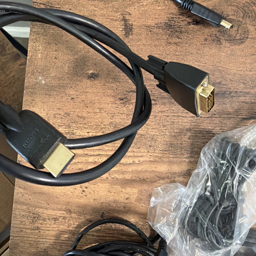 Brand New Computer Bundle 2 Keyboards, Computer Mouse, Cables, Accessories Mic