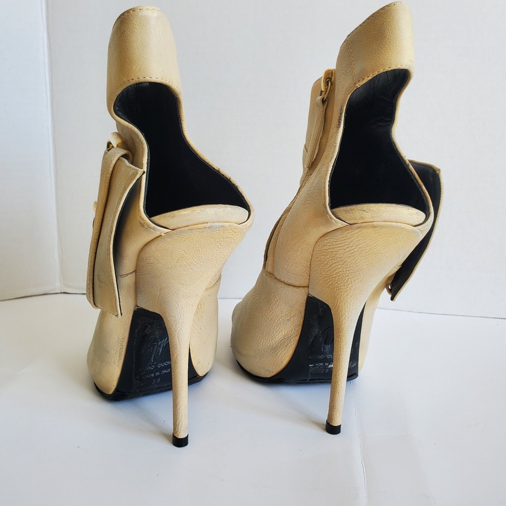 GIUSEPPE ZANOTTI ALIEN Booties Heels 38